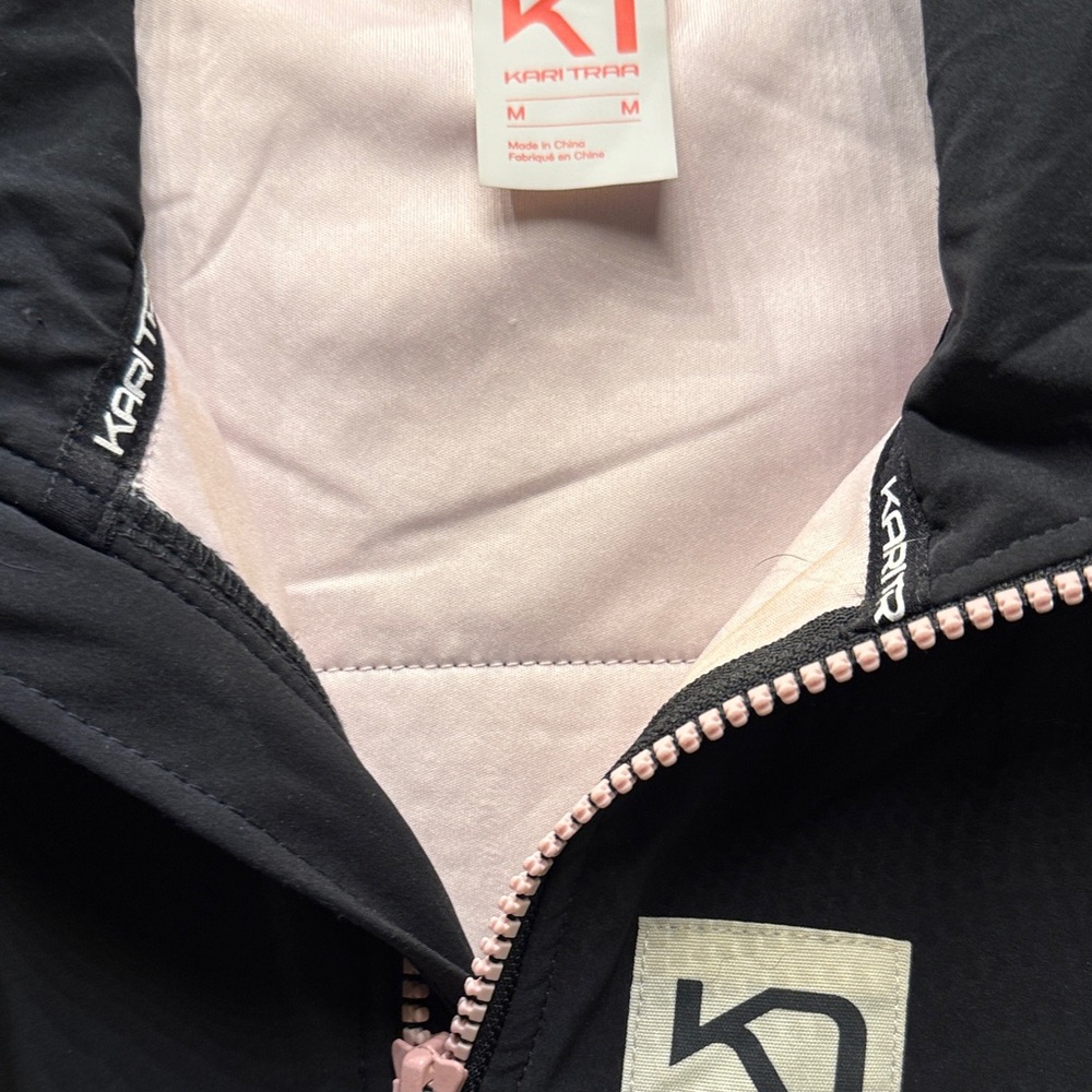 Kari Traa Black and Dk Cream 1/4 Zip Training Top - Picture 9 of 9